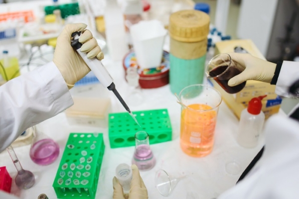 Cuantificación de proteínas con Espectrofotometría UV-VIS – Cromtek