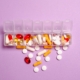 Analgésicos para alivio del dolor pastillas fármacos medicamentos remedios