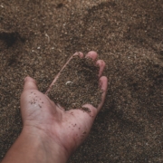 Como determinar la cantidad de agua en el suelo