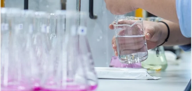 Titulador automatizado de laboratorio