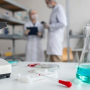 Destilador de proteínas con el método Kjeldahl en el laboratorio