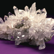 Minerales no metálicos propiedades químicas aplicaciones prácticas