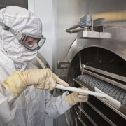 Liofilización en laboratorio para el almacenamiento a largo plazo de muestras