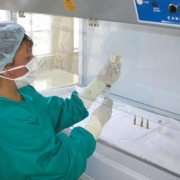 Gabinete de flujo laminar equipos de laboratorio bioseguridad análisis