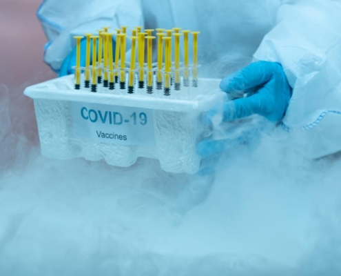 Freezers para vacunas en laboratorios análisis ciencia